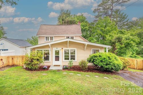 52 Gracelyn Rd, Asheville, NC, 28804-3502 | Card Image