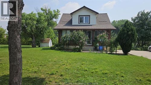 903 Grand Marais Rd E, Windsor, ON, N8X3H9 | Card Image
