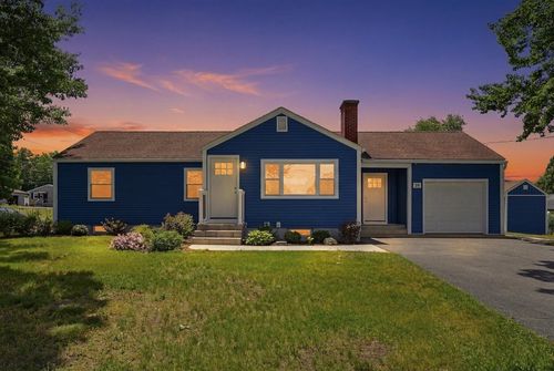 85 Barbara St, Chicopee, MA, 01020-3029 | Card Image