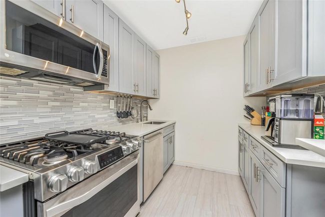 Kitchen | Image 7