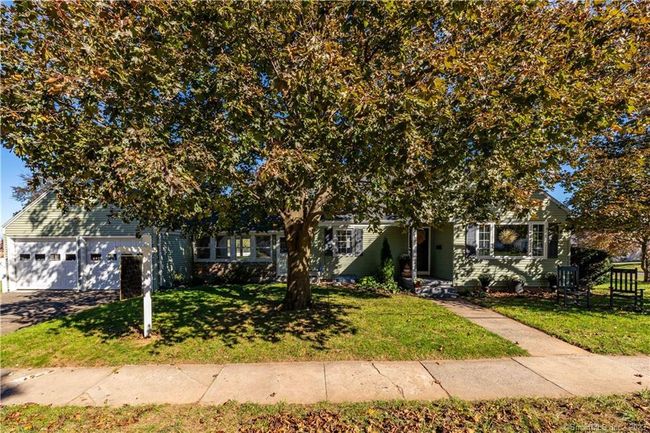 118 Longvue Dr, House other with 3 bedrooms, 2 bathrooms and 4 parking in Wethersfield CT | Image 33