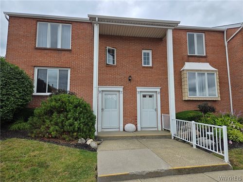 69-3901 Bowen Rd, Lancaster, NY, 14086-9678 | Card Image