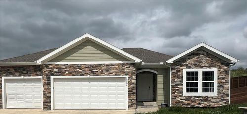 10506 Augusta Dr, Kansas City, KS, 66109-7815 | Card Image