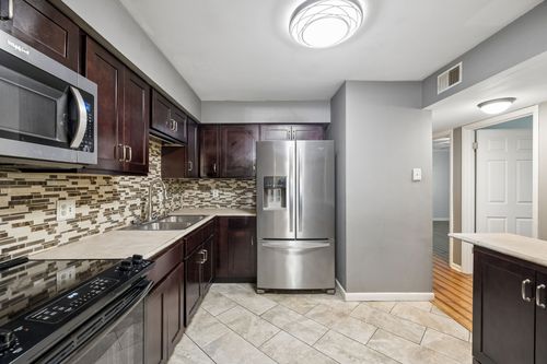 d92-555 N Dupont Ave, Madison, TN, 37115-3265 | Card Image