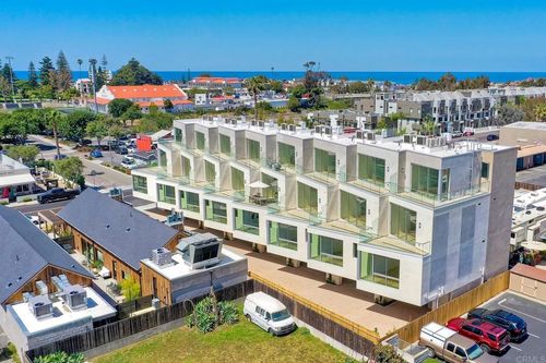 d-2646 State St, Carlsbad, CA, 92008 | Card Image