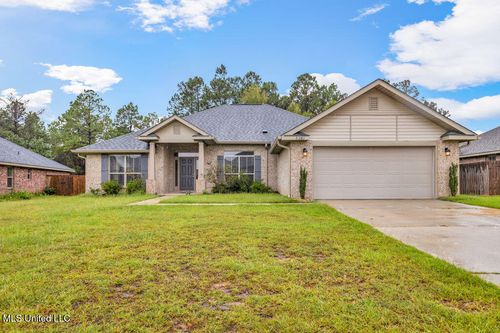 6267 Roxanne Way, Biloxi, MS, 39532-4539 | Card Image