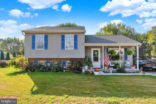 180 Abbotts Dr, ABBOTTSTOWN, PA, 17301-9763 | Card Image