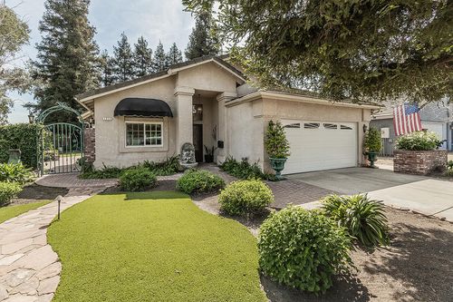 1273 W Olson Ave, Reedley, CA, 93654-3633 | Card Image
