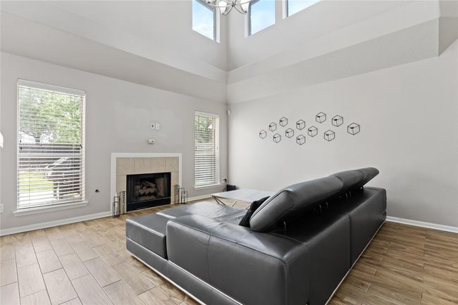 3323 Ewing Dr, House other with 3 bedrooms, 3 bathrooms and 2 parking in Manvel TX | Image 10