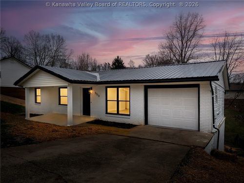 5216 Betheny Dr, Cross Lanes, WV, 25313-1824 | Card Image