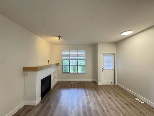 19478 65 Ave, Surrey, BC, V4N5X5 | Card Image