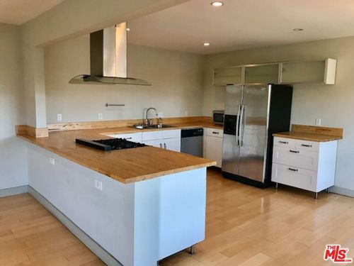 11905 Nebraska Ave, LOS ANGELES, CA, 90025 | Card Image