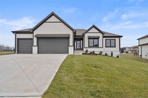 2303 Sw Serena Pl, Lee's Summit, MO, 64082-2222 | Card Image