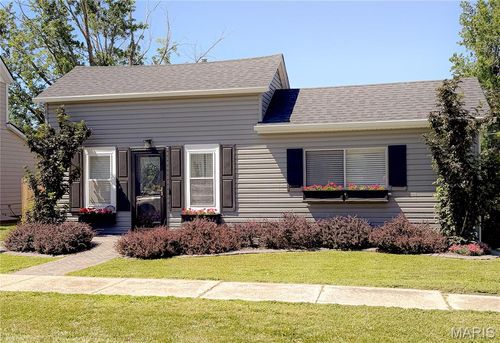110 E 4th St, O Fallon, IL, 62269-2104 | Card Image
