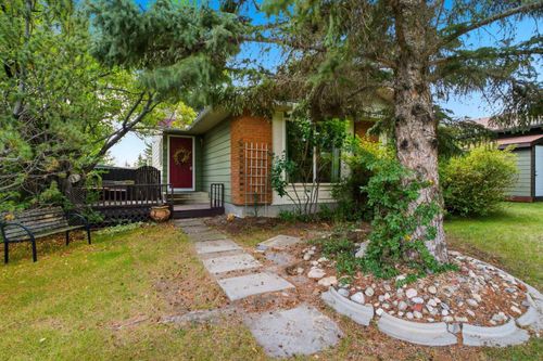 7 Glenport Rd, Cochrane, AB, T4C1G8 | Card Image