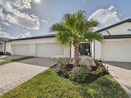3775 Maxwell Park Dr, SUN CITY CENTER, FL, 33573-7189 | Card Image