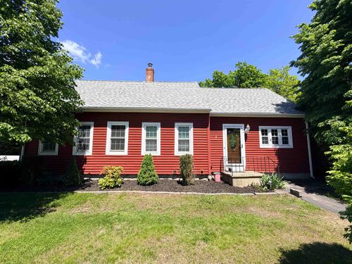 4 Autumn St, Rochester, NH, 03868-8500 | Card Image