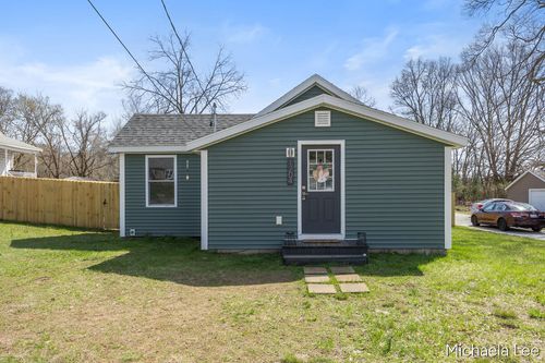 1204 Witham Rd, Muskegon, MI, 49445-2420 | Card Image