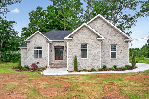 42 Todd Rd, Mcminnville, TN, 37110-7408 | Card Image