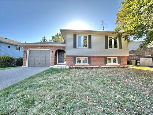 {{alt}} | Card Image