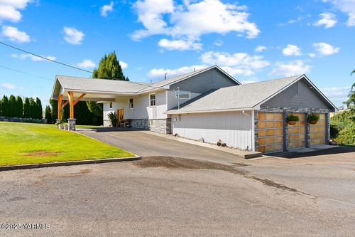 12309 Douglas Rd, Yakima, WA, 98908-9129 | Card Image