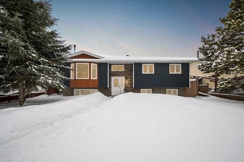 195 Cornwall Dr, Fort Mcmurray, AB, T9K1G1 | Card Image