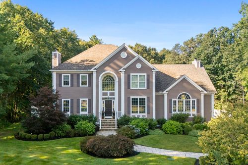 6 Bishop Ln, Middleton, MA, 01949-1697 | Card Image