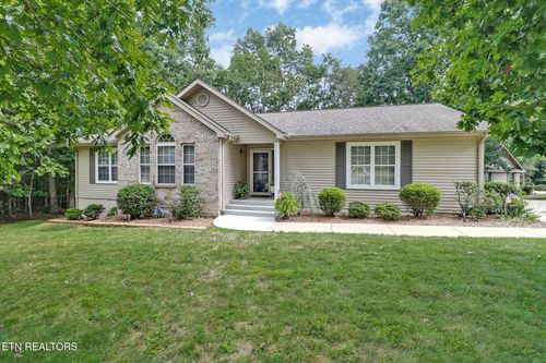 11 Wilbourn Cir, Crossville, TN, 38558-2855 | Card Image