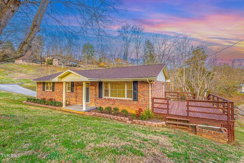 394 Elm St, Gate City, VA, 24251-2769 | Card Image