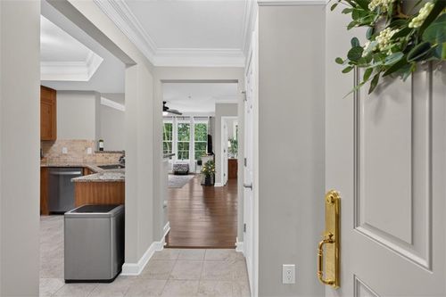 335 Ashford Cir, Dunwoody, GA, 30338-2305 | Card Image