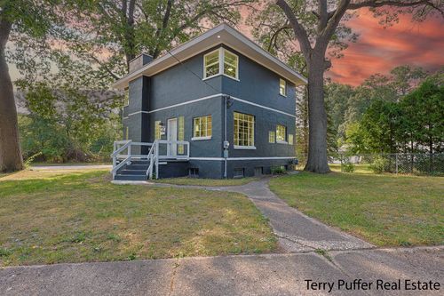 157 Harrison Blvd, Muskegon, MI, 49444-3006 | Card Image