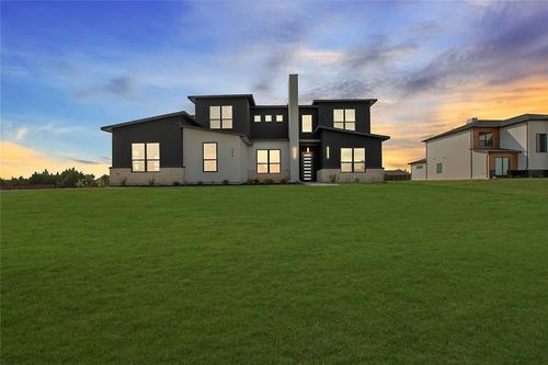425 Whispering Way, Red Oak, TX, 75154-3017 | Card Image