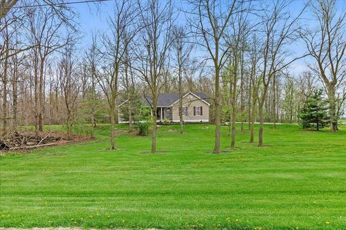 32000 N Middlesworth Road, West Mansfield, OH, 43358 | Card Image