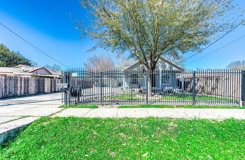 931 Bennington St, Houston, TX, 77022-6306 | Card Image