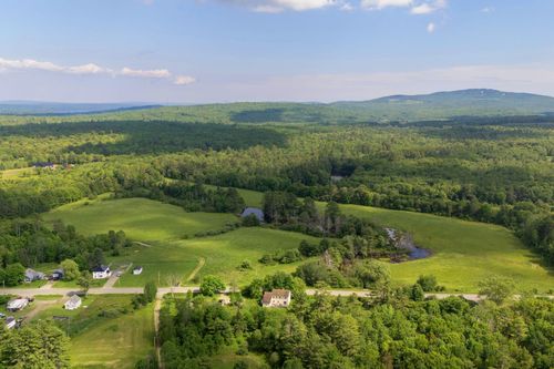 380 & 390 Stream Road, Winterport, ME, 04496 | Card Image