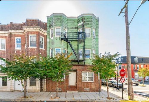 123 47th St, Union City, NJ, 07087-6418 | Card Image