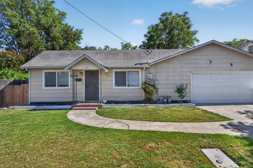 218 Plane Ave, Woodland, CA, 95695 | Card Image