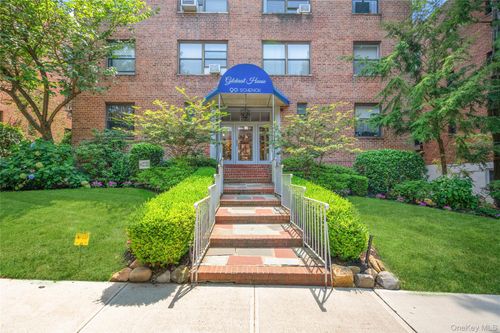 apt-2l-90 Schenck Ave, Great Neck, NY, 11021-3656 | Card Image