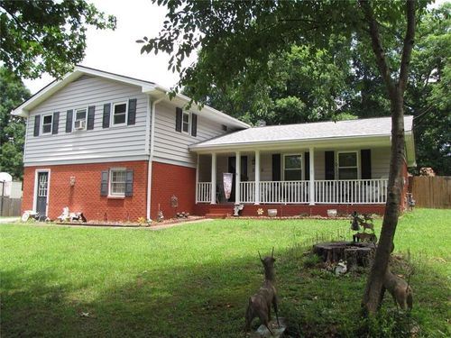 2040 Old Concord Dr Se, Covington, GA, 30016-1728 | Card Image