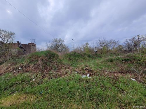 3332 Rochester St, Detroit, MI, 48206-1654 | Card Image