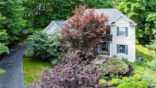 7530 Nancy Ann Dr, Concord Township, OH, 44077-9231 | Card Image