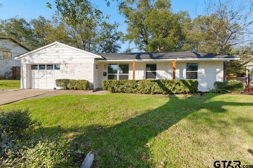 2424 E Devine St, Tyler, TX, 75701-2437 | Card Image