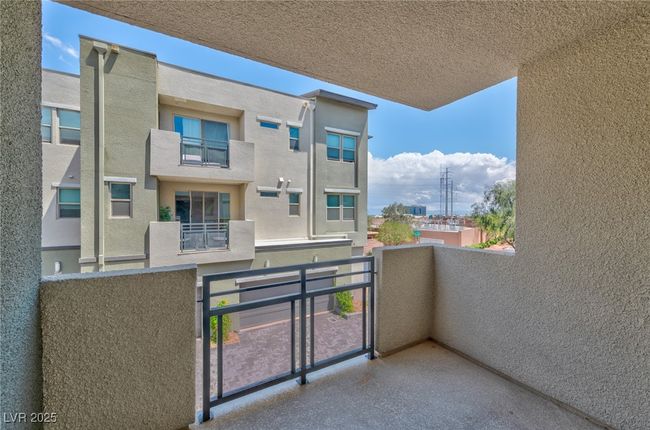 UNIT-211 - 11258 Essence Point Ave, Condo with 2 bedrooms, 2 bathrooms and null parking in Las Vegas NV | Image 12