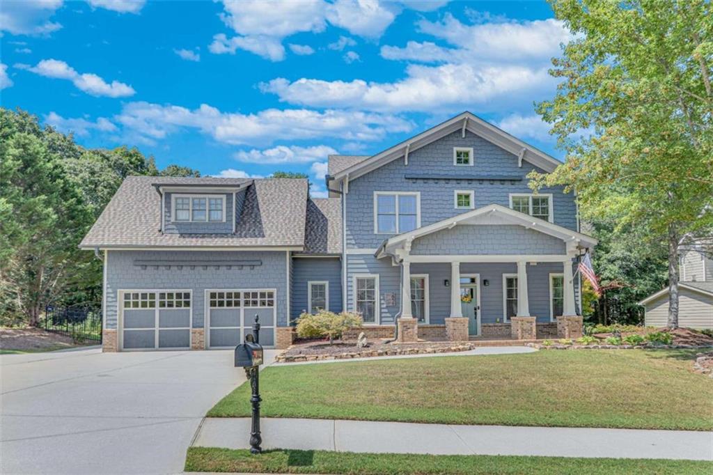 Green Grass Ct, Buford, GA 30519
