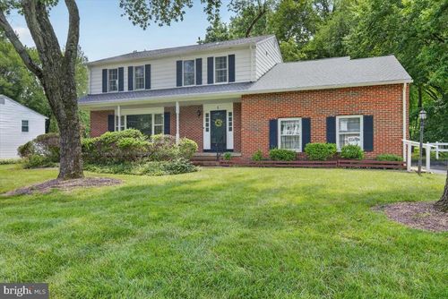 5 Penlaw Rd, Lawrence Township, NJ, 08648-1607 | Card Image