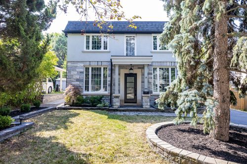 19 Marowyne Dr, North York, ON, M2J2A2 | Card Image