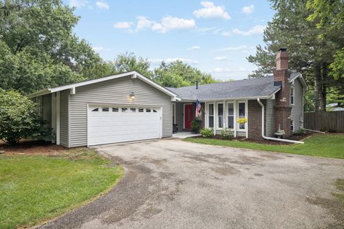 10S071 Ridge Rd, Naperville, IL, 60565-5390 | Card Image