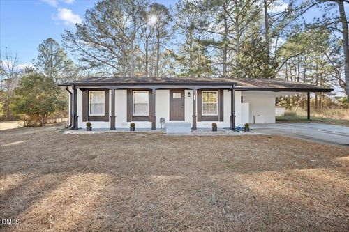 912 E Sanders St, Four Oaks, NC, 27524-8528 | Card Image