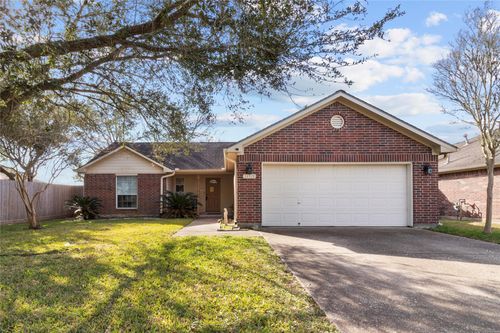 11719 Santa Fe Trl, Santa Fe, TX, 77510-6628 | Card Image