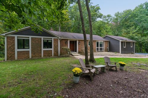 9430 Robinhood Cir, Westerville, OH, 43082-9678 | Card Image